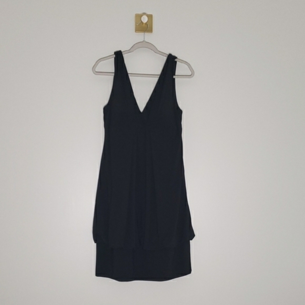 Jessica Howard Dress 16 Black V-Neck Sleeveless Classy Classic Drapey Minor Flaw